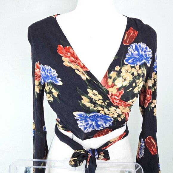 ILLA ILLA Navy Blue Floral Bell Sleeve Wrap Front &Tulip Wide Leg Pants Set - Picture 2 of 7